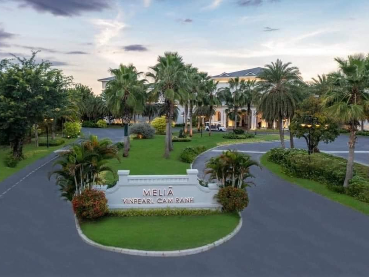 Melia Vinpearl Cam Ranh Beach Resort