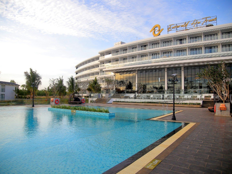 Emerald Resort Hồ Tràm